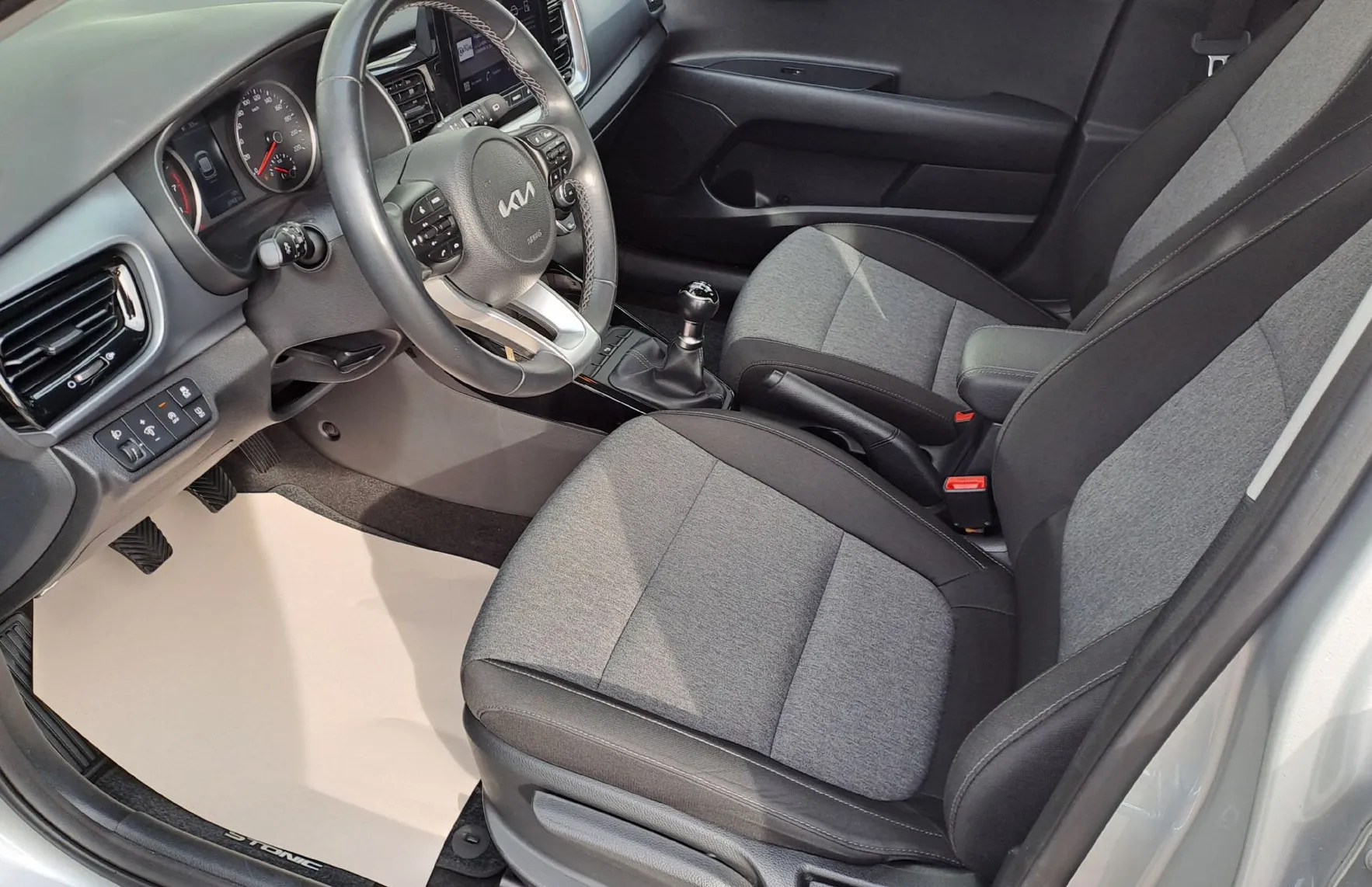 Zunanja slika - KIA Stonic - 1.2 DPI LX Urban ISG - 4