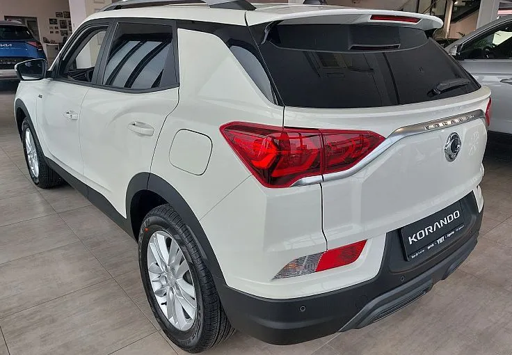 Zunanja slika - SsangYong Korando - 1.5 T-GDi Style MT VEČ BARV - 6