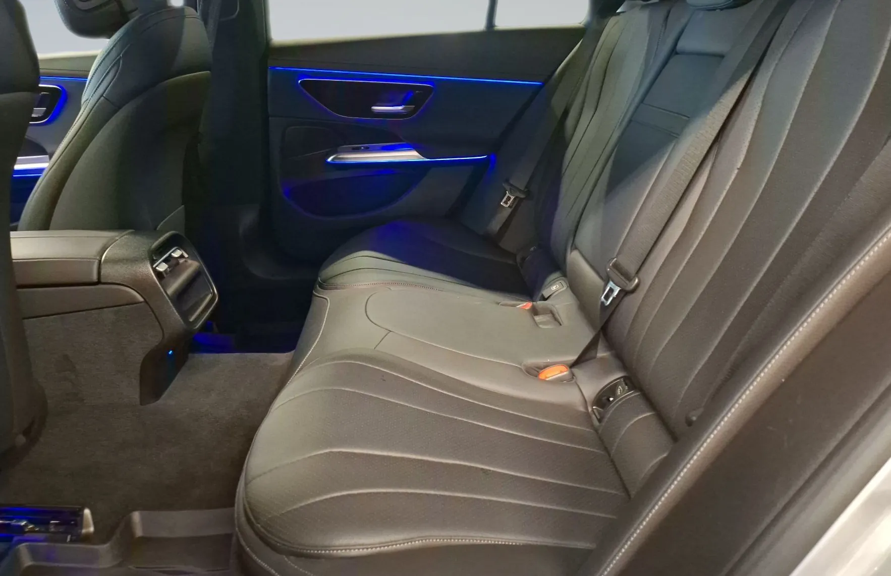 Zunanja slika - Mercedes-Benz E-Razred - E 300 e T Avantgarde Avt. - 11