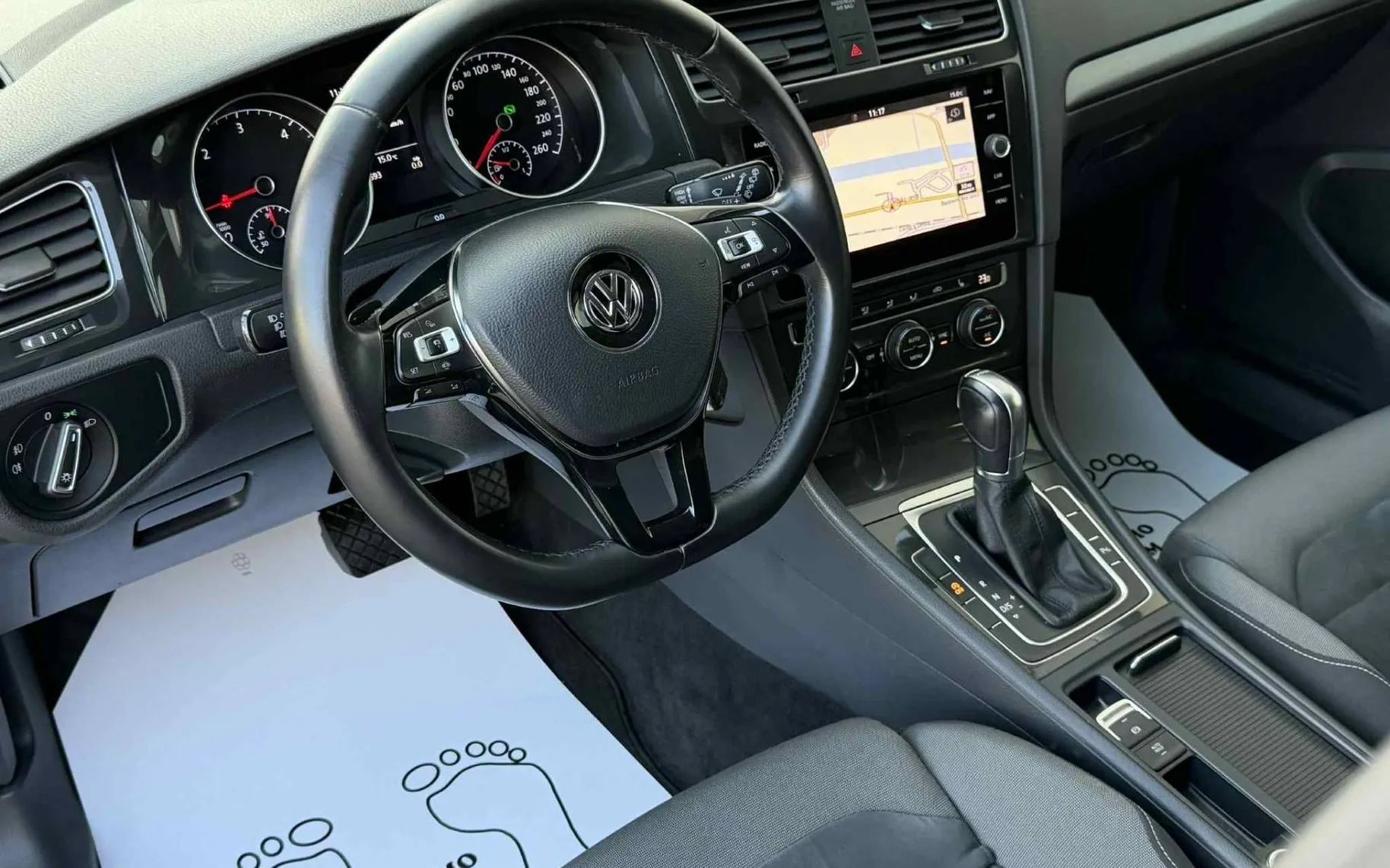 Notranja slika - Volkswagen Golf Variant - 2.0 TDI•AUT•HIGH LINE•LED•ACC•NAVI•PDC•F1•MASAŽA•. - 8