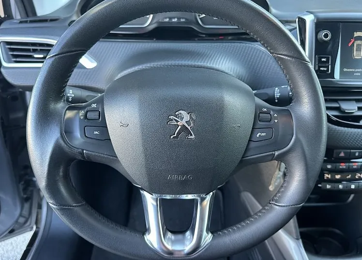 Zunanja slika - Peugeot 2008 - 1.2 PureTech - 1.LASTNIK - VLEČNA KLJUKA - 7
