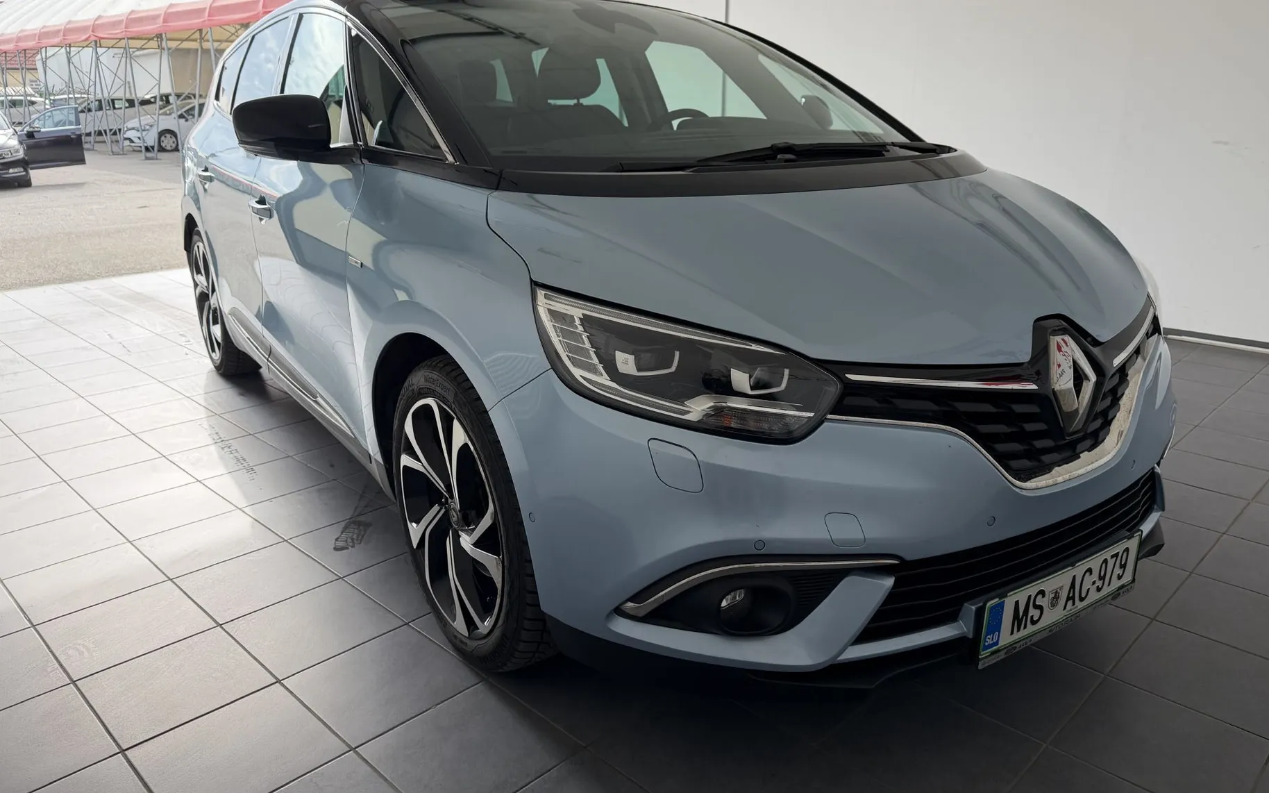 Zunanja slika - Renault Scénic - Grand Scenic BOSE Blue dCi 150 EDC - 1