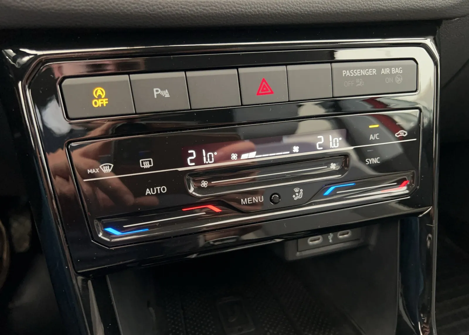 Zunanja slika - Volkswagen T-Cross - 1,0 TSI BMT - 11