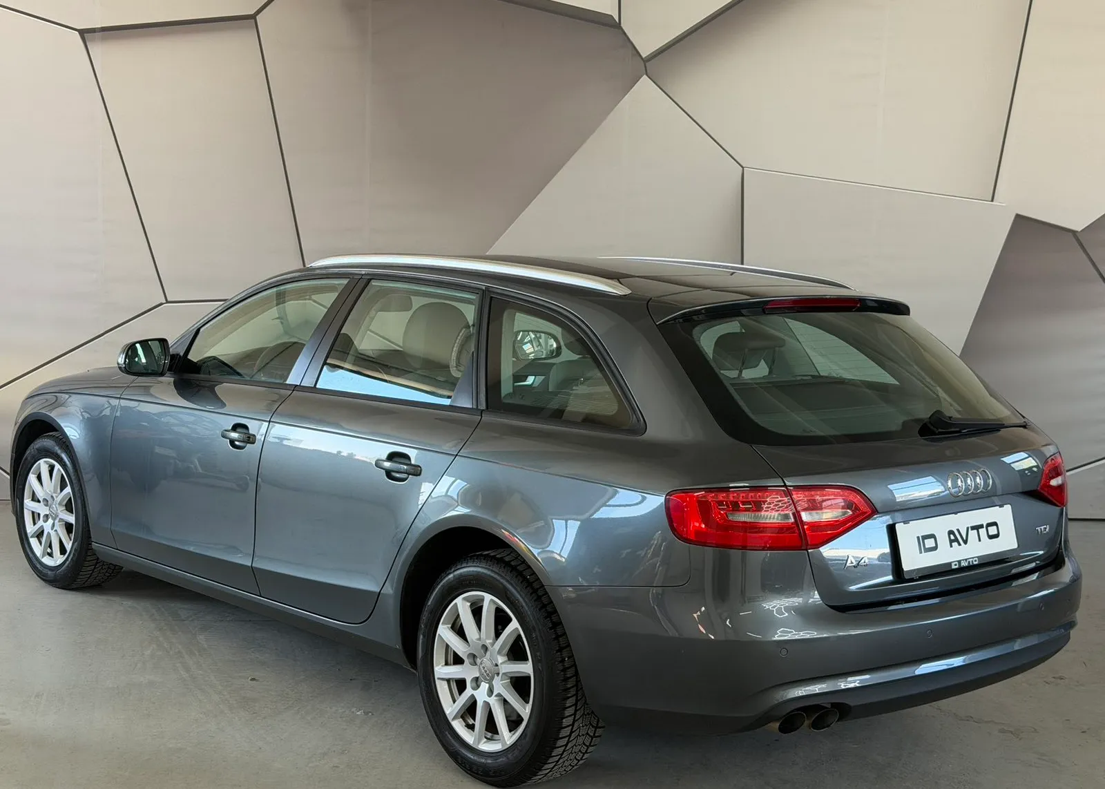 Zunanja slika - Audi A4 - Avant 2,0 TDI - 3