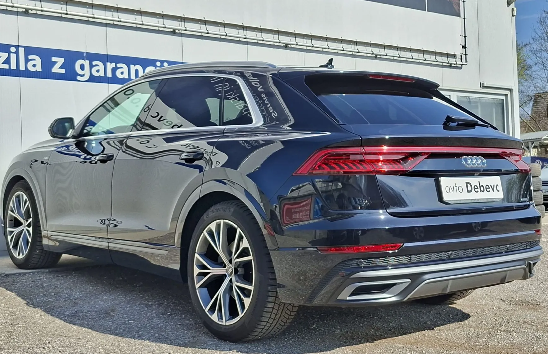 Zunanja slika - Audi Q8 - 45 TDI S-Line Quattro - 6