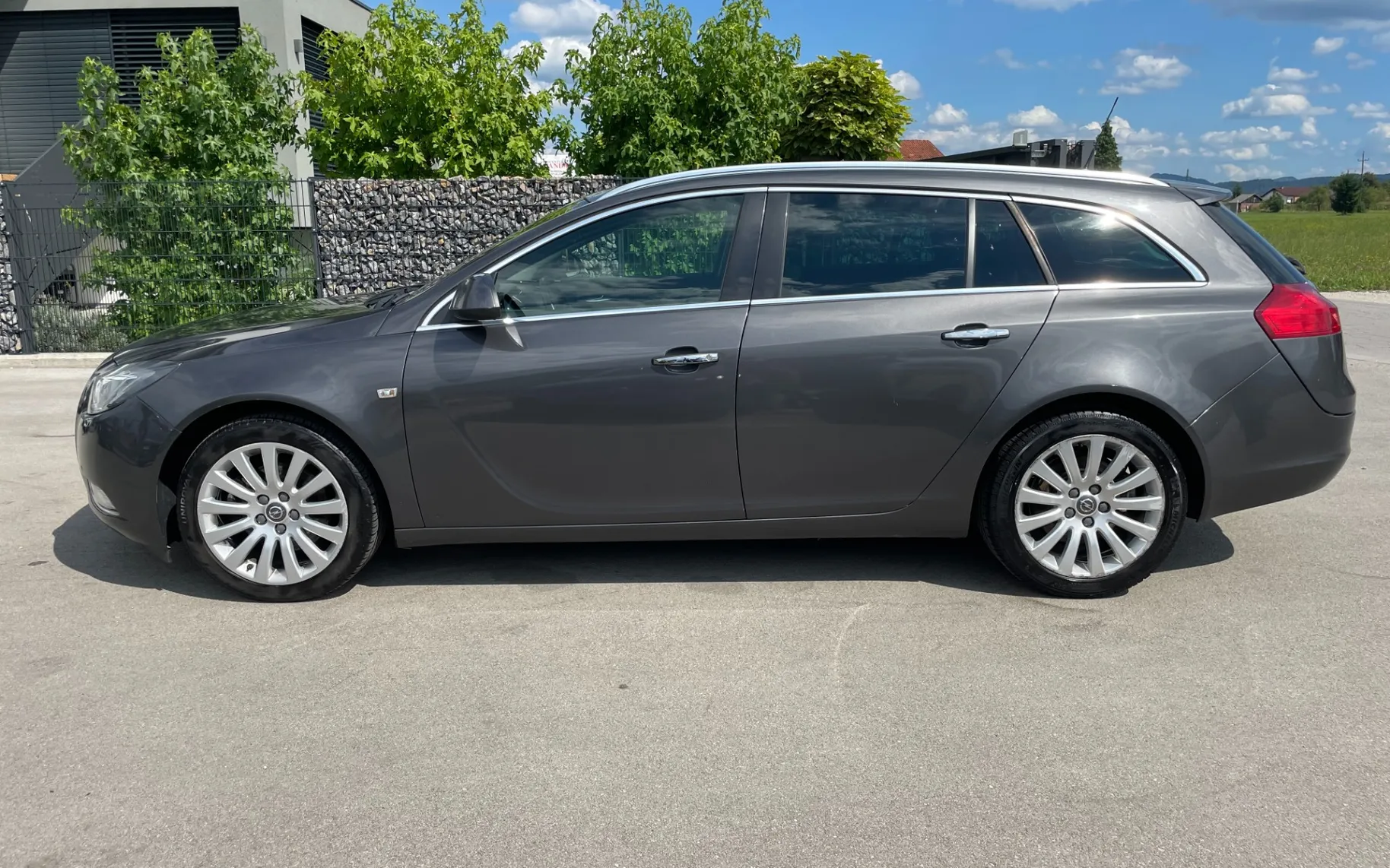 Zunanja slika - Opel Insignia - 2,0 CDTI Cosmo Avt. 18KW SPORT AUT.+18COL+NAVI+ - 2