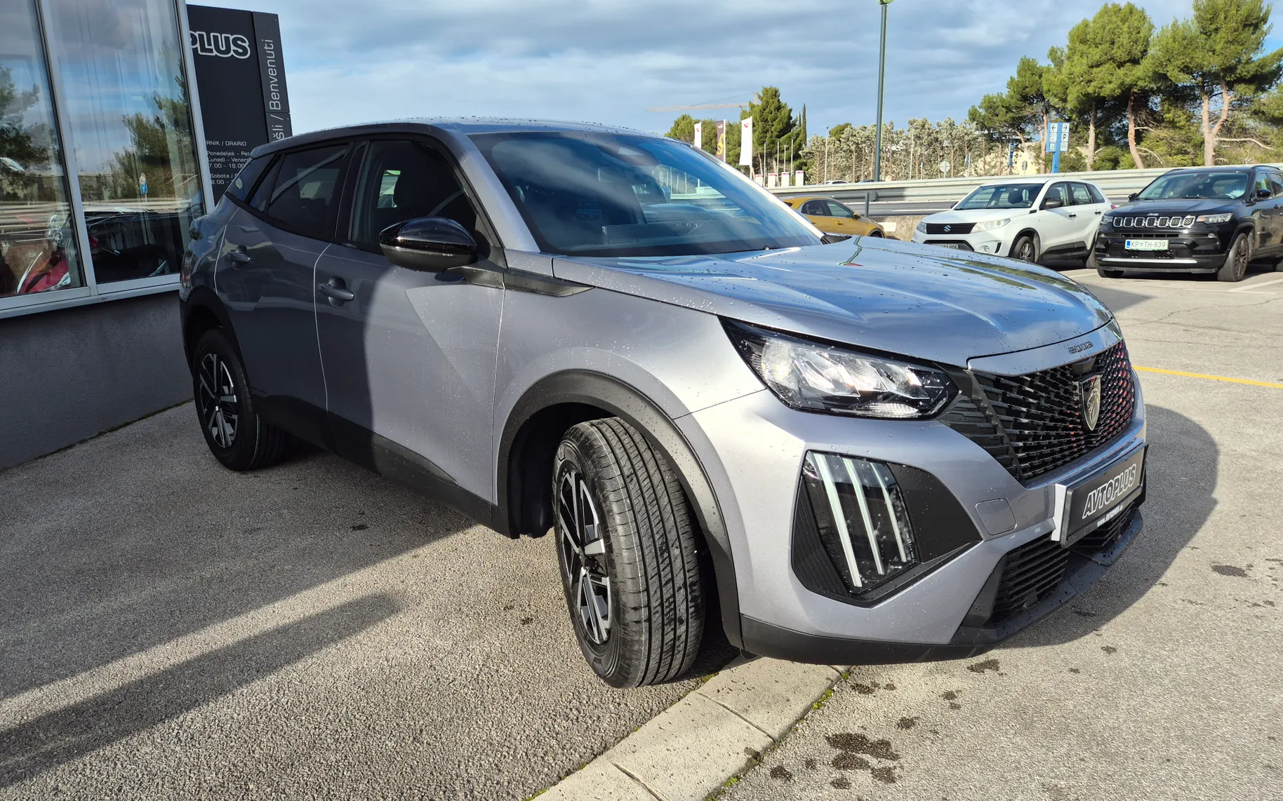 Zunanja slika - Peugeot 2008 - Active Pack HIBRID 110 - NA ZALOGI - 3
