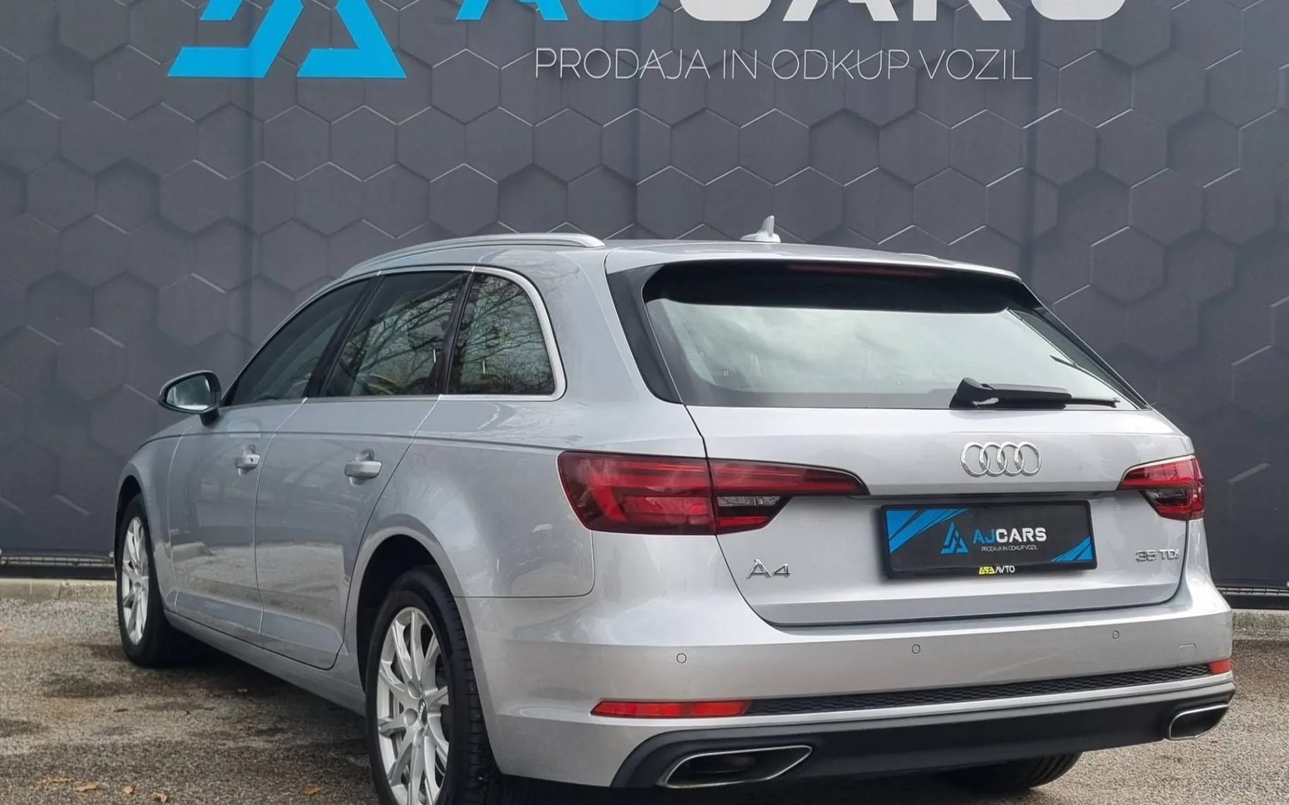 Zunanja slika - Audi A4 - Avant 35 TDI Stronic Business-2XLed-El.Prtljažnik-Navi - 5
