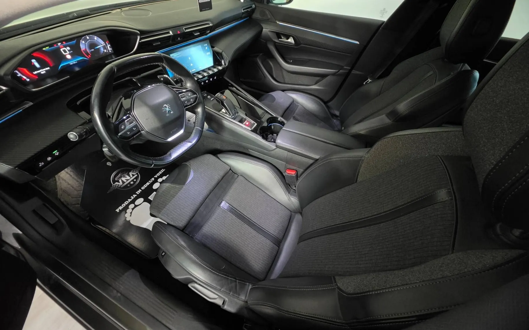 Notranja slika - Peugeot 508 - SW 2.0 BlueHDi GT Line Avt. MAX OPREMA - 7