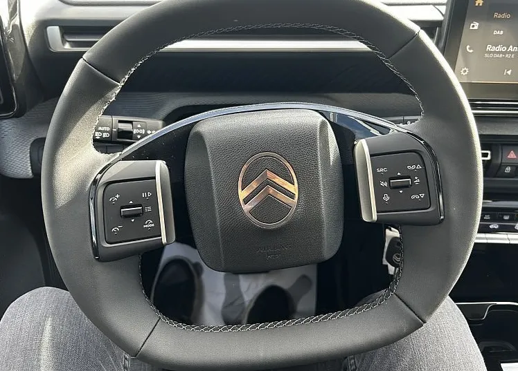 Zunanja slika - Citroën C3 Aircross - Hybrid145 ëDCS6 MAX - 11