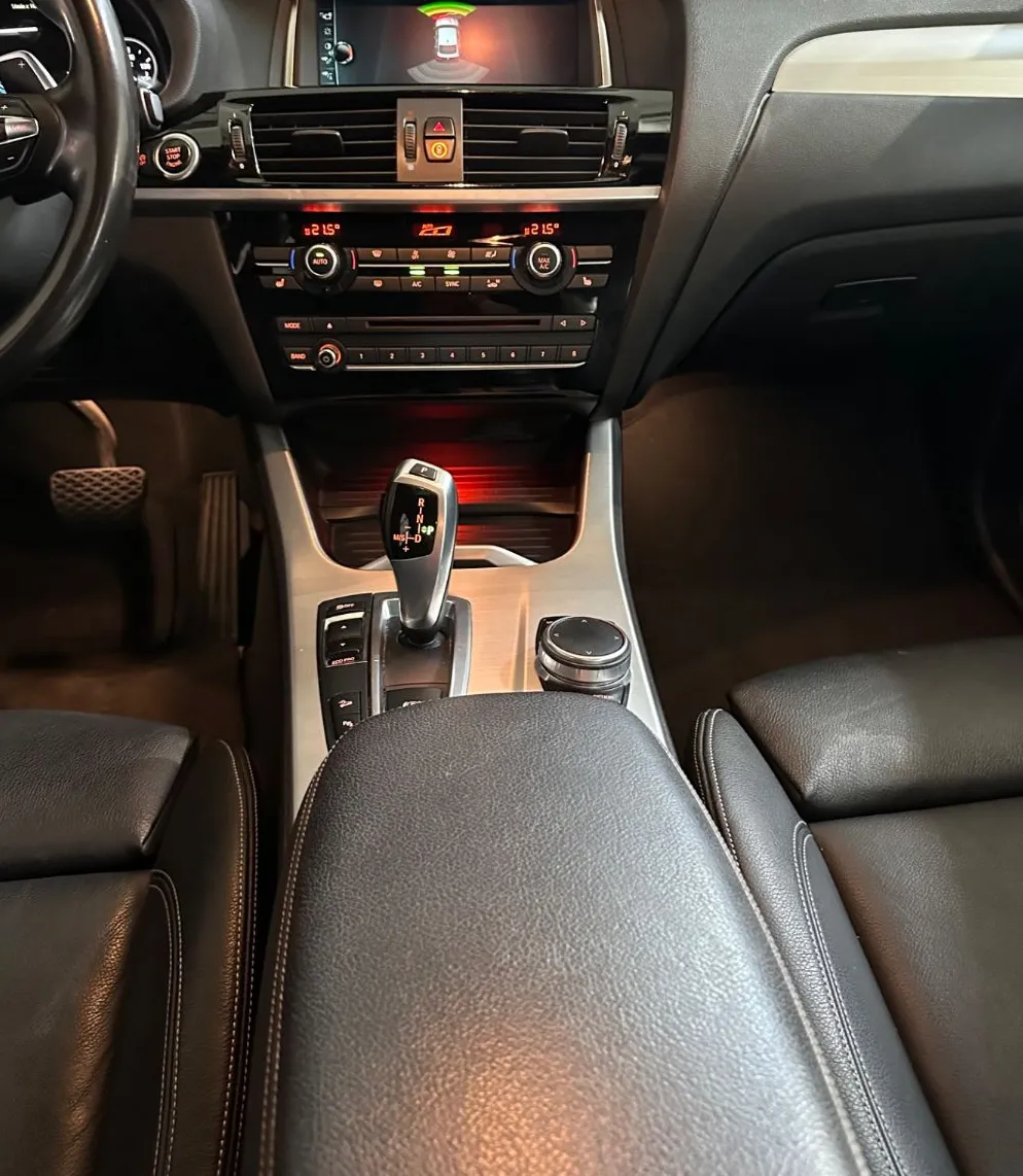 Zunanja slika - BMW X4 - serija : xDrive 20d M Sport Avt.-HUD-USNJE-KAMERA-VK-19COL - 9