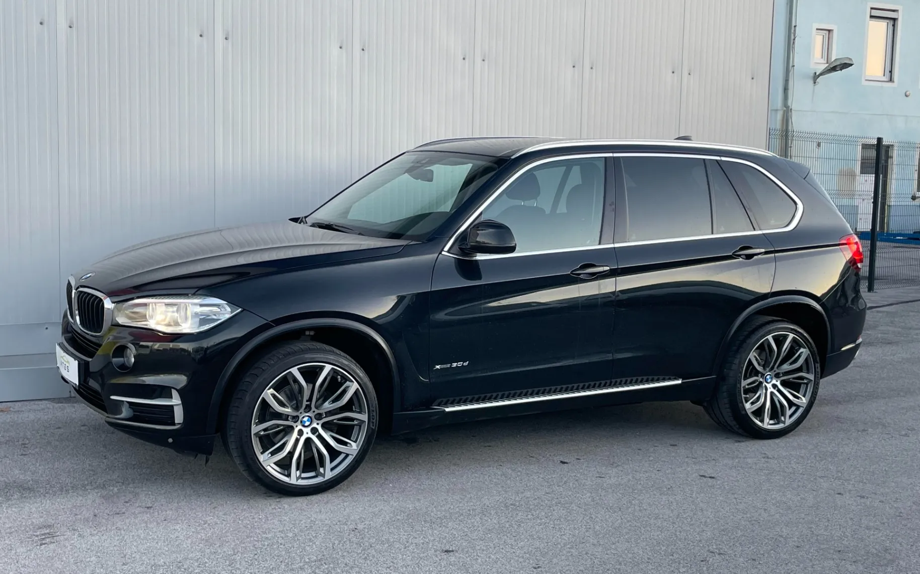 Zunanja slika - BMW X5 - xDrive30d Avt. - 5