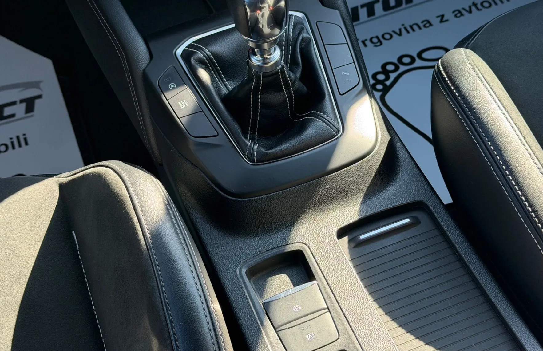 Zunanja slika - Ford Focus - 2.3 EcoBoost ST |RECARO|KAM|NAVI|GR. SED.| - 14