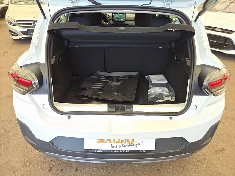 Zunanja slika - Dacia Sandero - EXTREME STEPWAY ECO-G 120 Avto+Vožnja+Vinjeta - 19