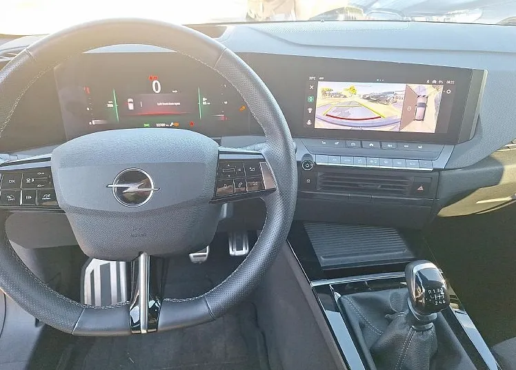 Zunanja slika - Opel Astra - 1.2 T 96KW ULTIMATE | Matrix | Head-Up | Panorama - 13