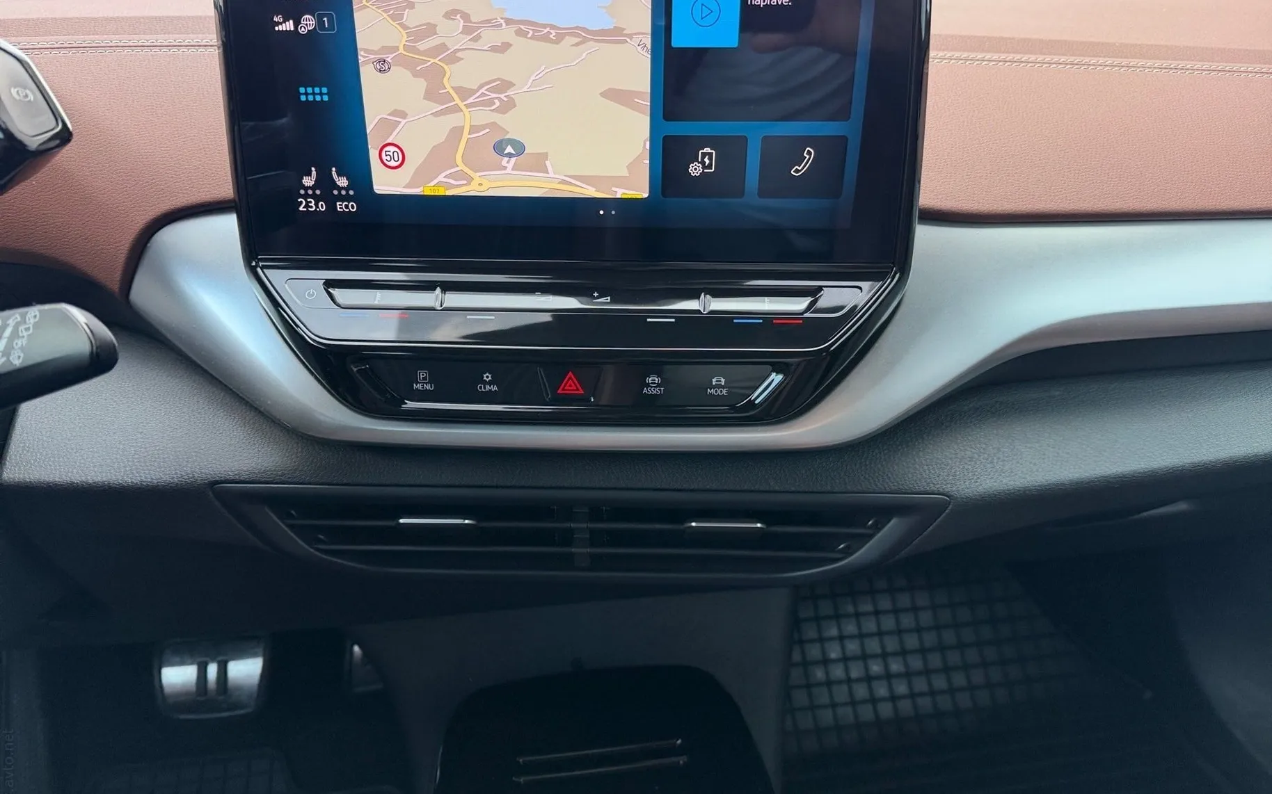 Notranja slika - Volkswagen ID.4 - Pro Performance  77 kWh  1.lastnik+SLO - 9