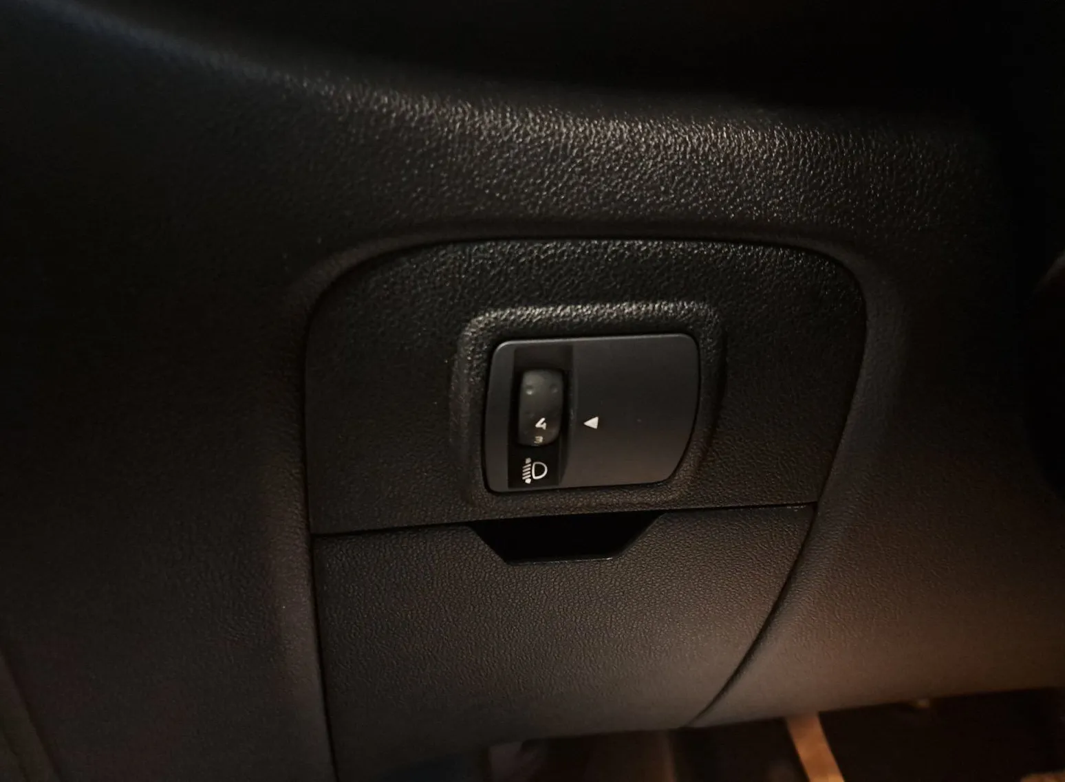 Zunanja slika - Renault Scénic - Scenic INTENS Blue dCi 120 Z ENOLETNIM JAMSTVOM - 13