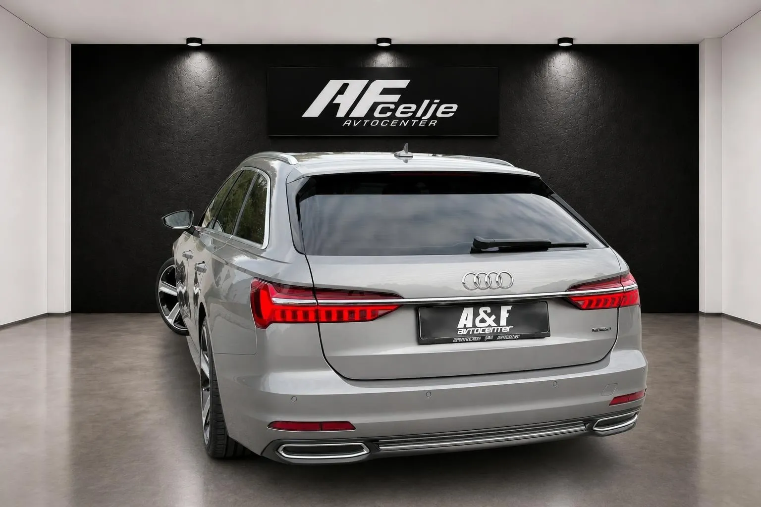 Notranja slika - Audi A6 Avant - 50 TDI-Q-3X S LINE-129.000km-LIZING ZA TUJCE- - 8