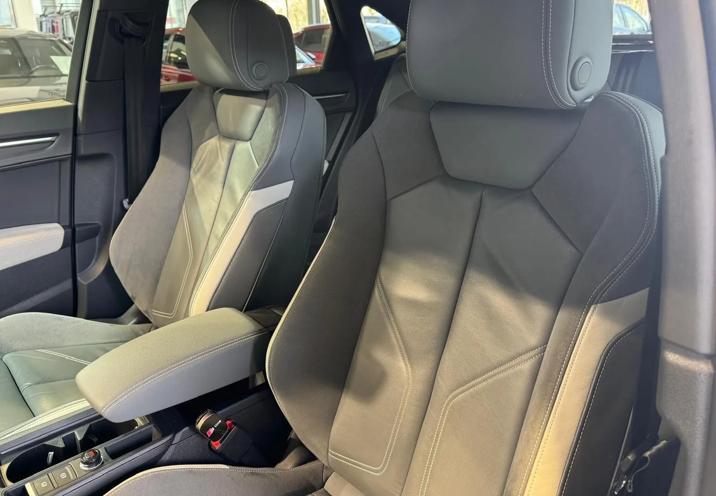 Zunanja slika - Audi Q3 - Sportback 45TFSI-QUATTRO-S LINE-EDITION1-RADAR-LANE-VIRTUAL - 10
