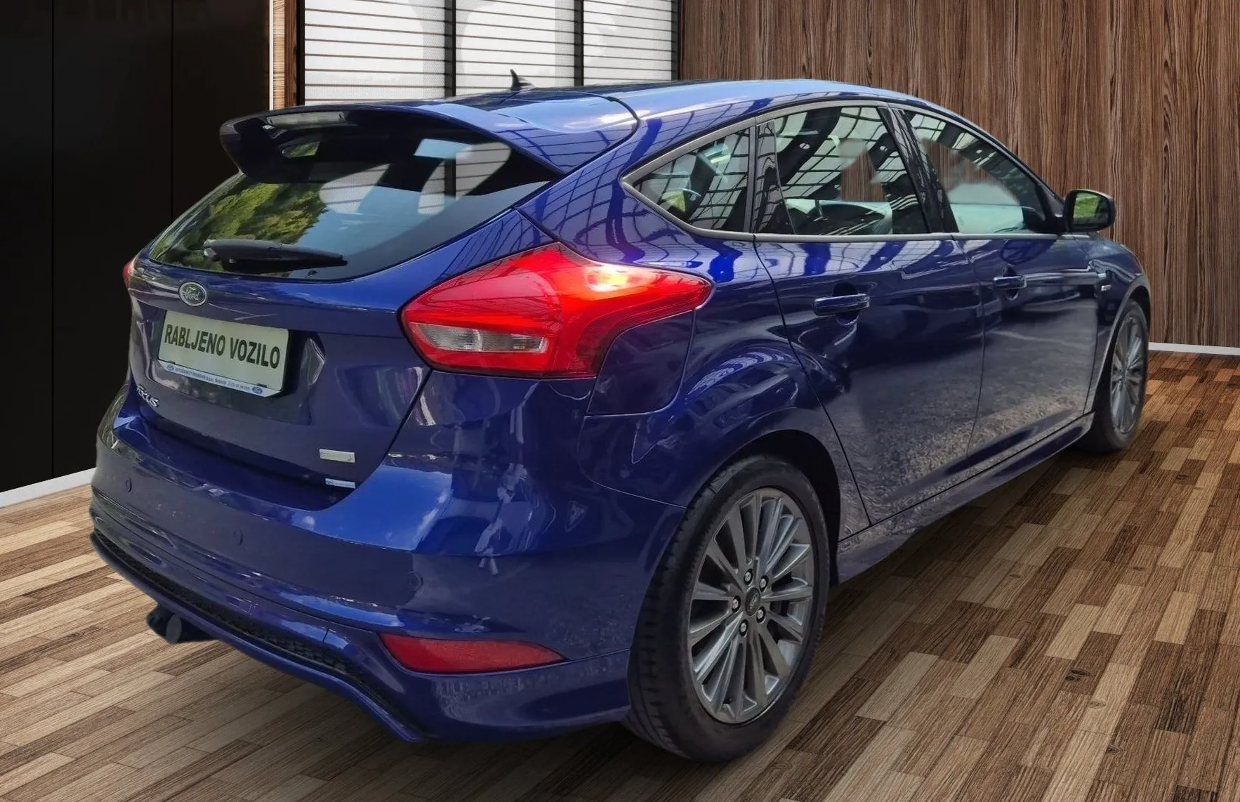 Zunanja slika - Ford Focus - ST-LINE 1.0 125PS M6-SLO-2.LAST-REDNO SERVISIRAN - 4