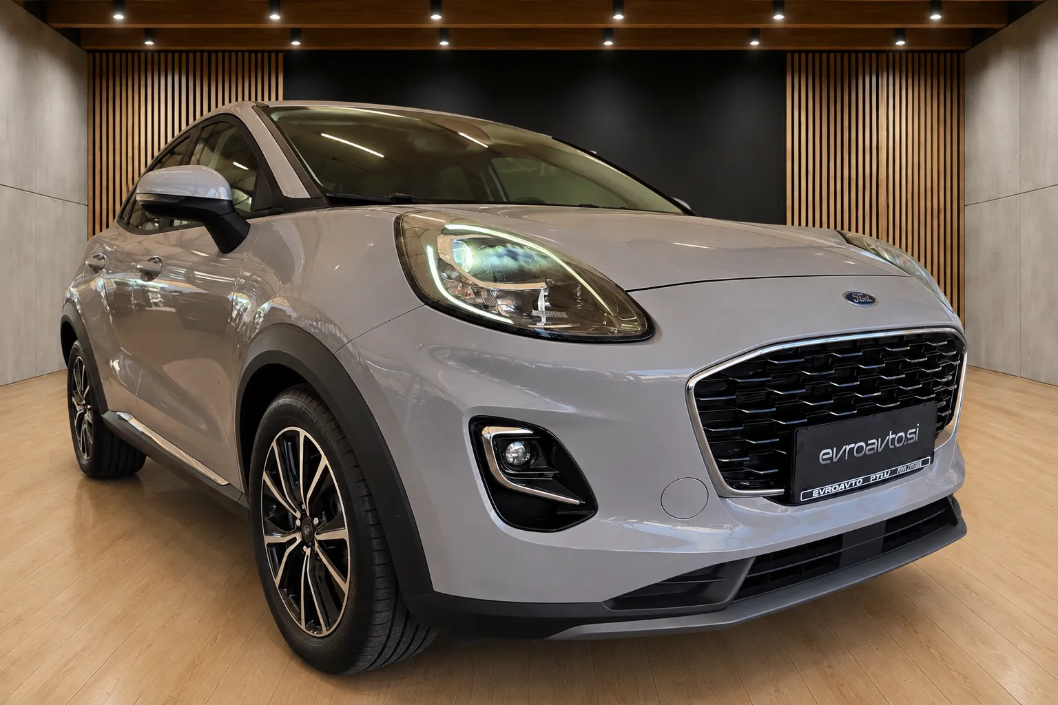 Zunanja slika - Ford Puma - 1.0 EcoBoost Titanium-1.Lastnica-SLO-Zim.gume - 1