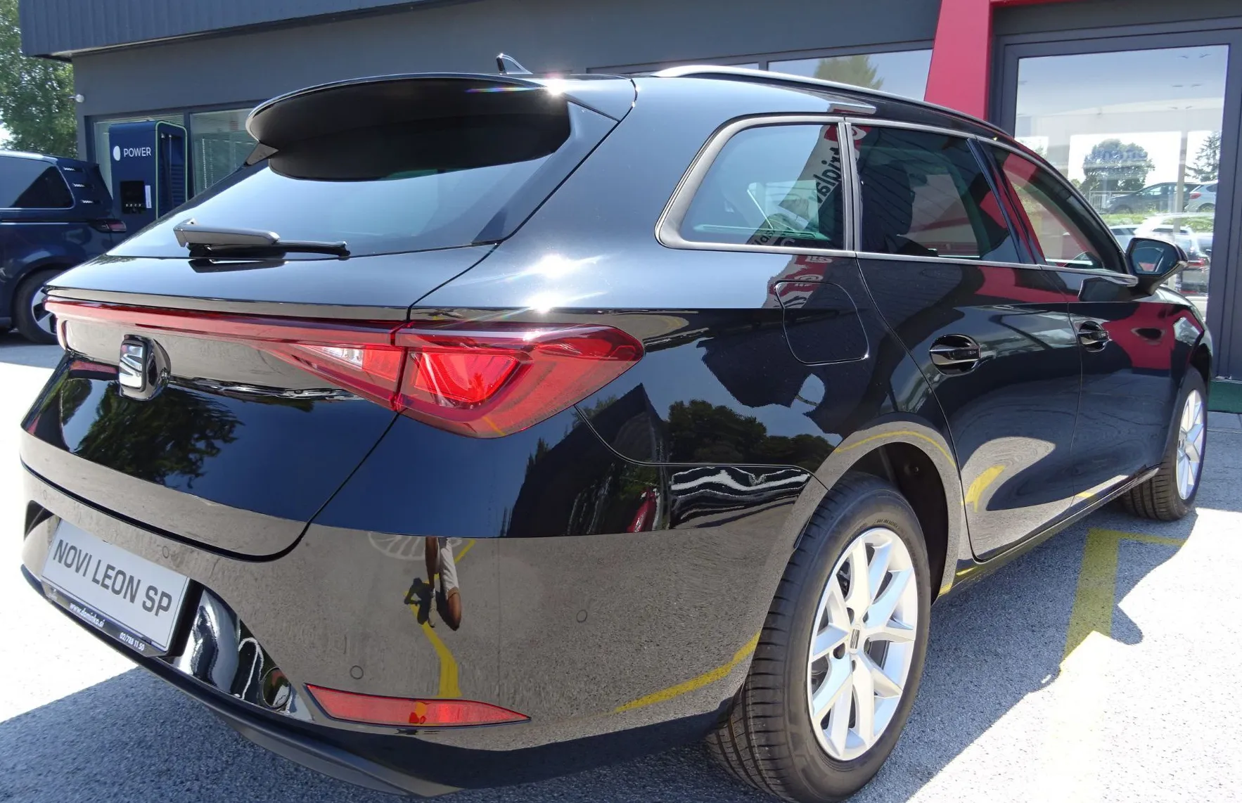 Zunanja slika - Seat Leon - 1.5 TSI 115KM STYLE EDITION SP - VLEČNA KLJUKA - - 5