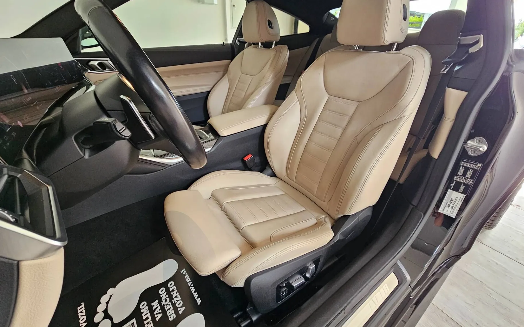 Notranja slika - BMW serija 4 Coupe: - M440i Coupe Avt. |LASER|KAMERA|RADAR|BLIS|VIRTUAL| - 8