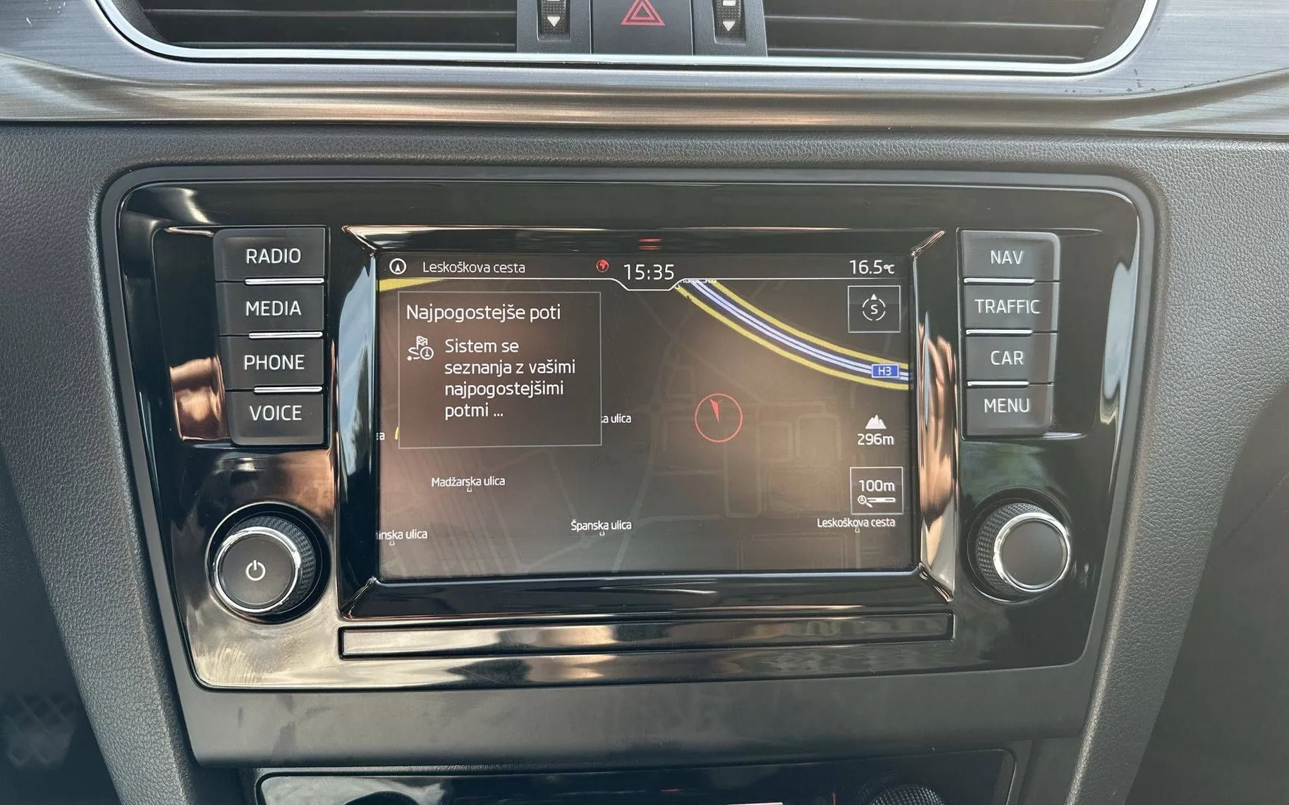 Notranja slika - Škoda Rapid - 1.0 TSI Ambition - 17