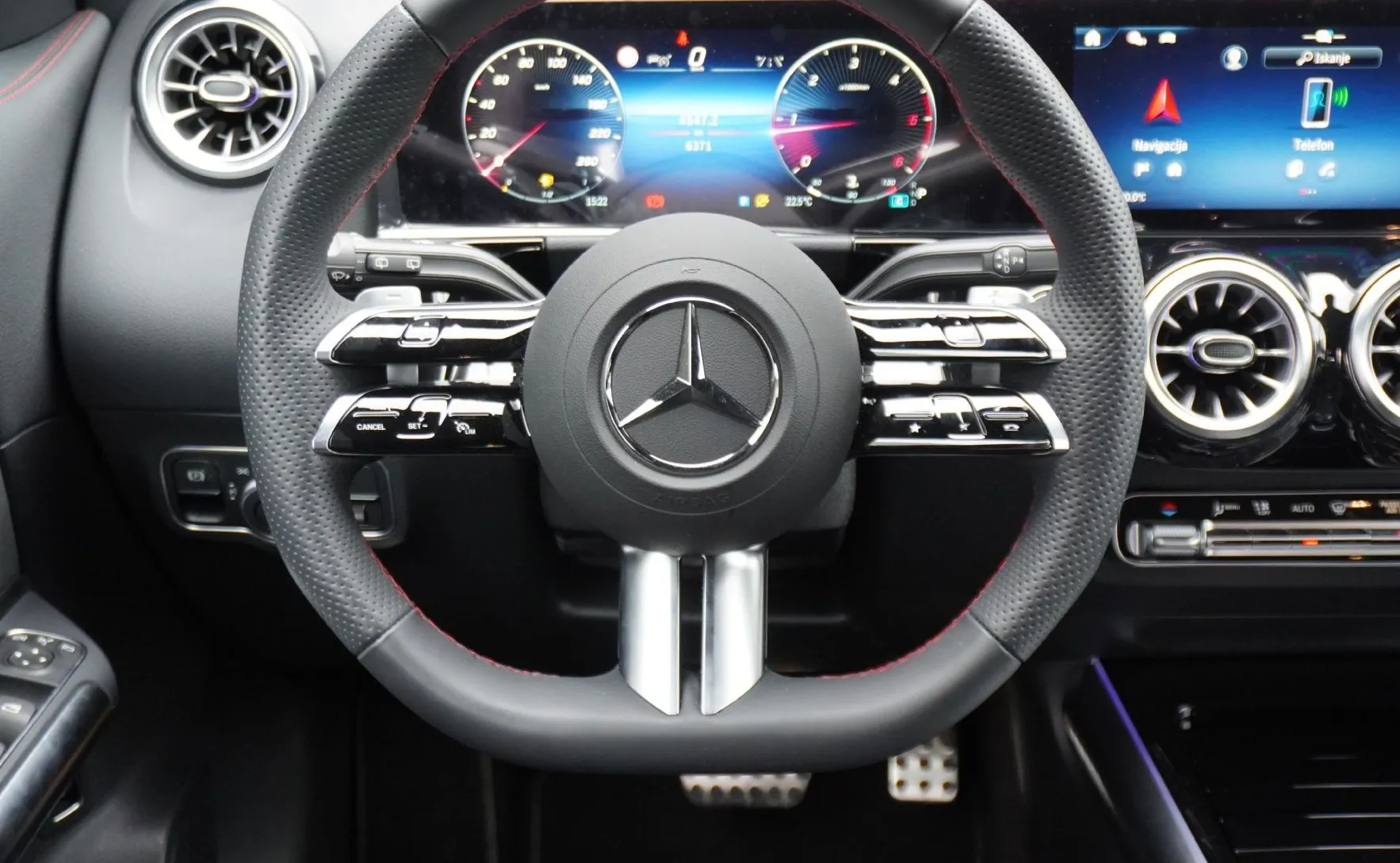 Zunanja slika - Mercedes-Benz GLA-Razred - GLA 200 d AMG Line Avt. - 8
