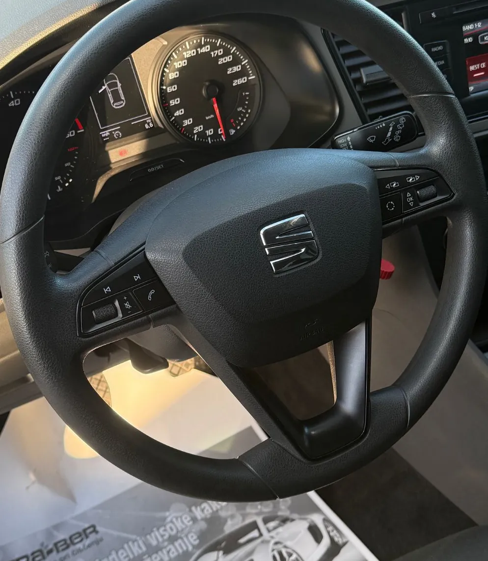 Zunanja slika - Seat Leon - ST 1.6 TDI Park-GretjeSED-AVTKLIMA-ALU-BREZ POLOGA - 9