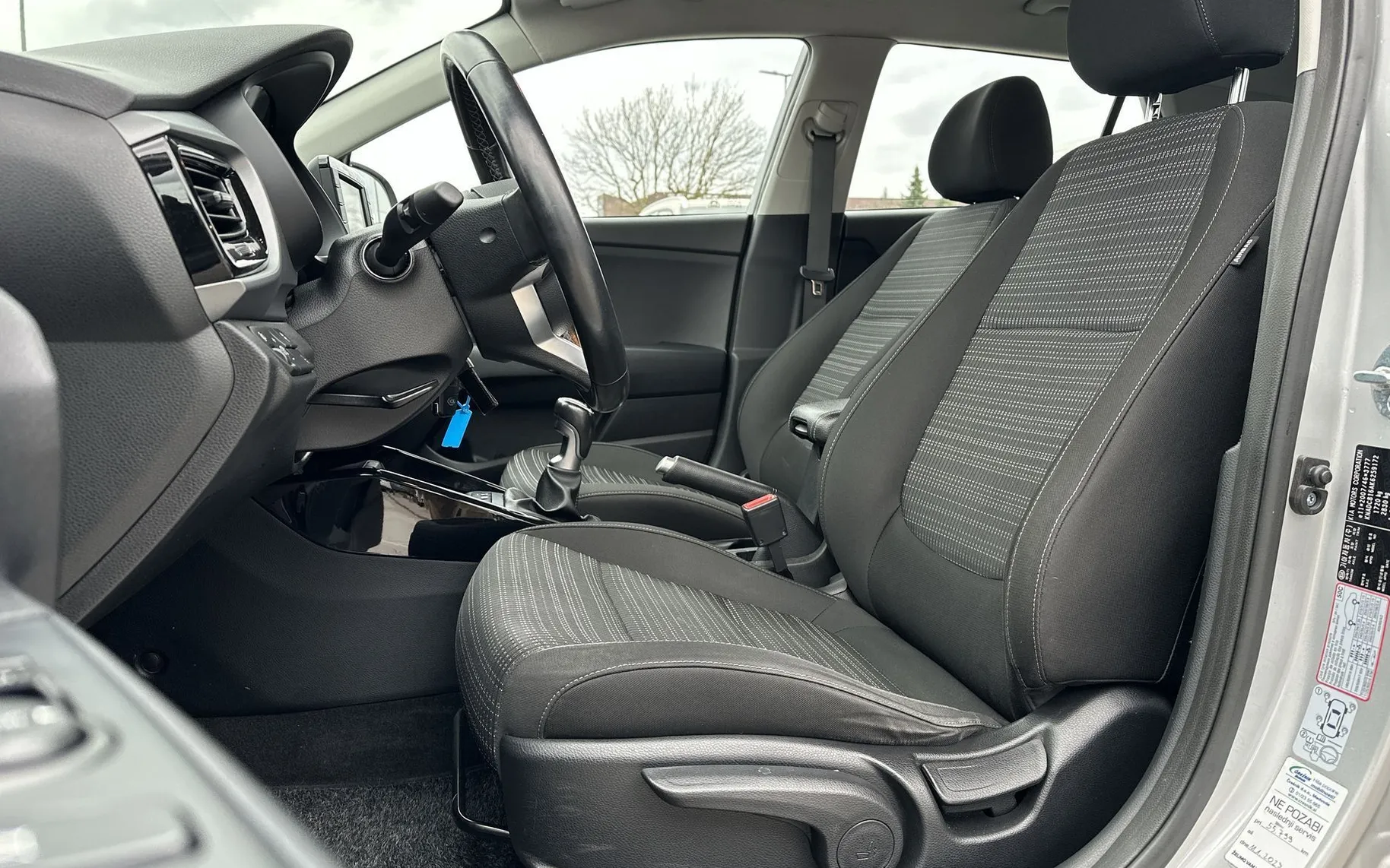 Zunanja slika - KIA Stonic - 1.6 CRDI EX Edition 6M T - 9