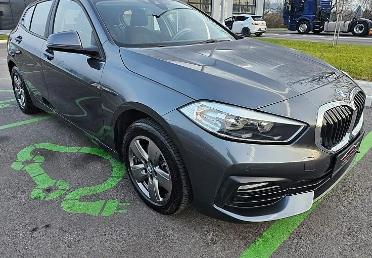 Zunanja slika - BMW Serija 1 - : 116d|1.LASTNIK|NAVIGACIJA|TEMPOMAT|2XPDC|ALU - 3
