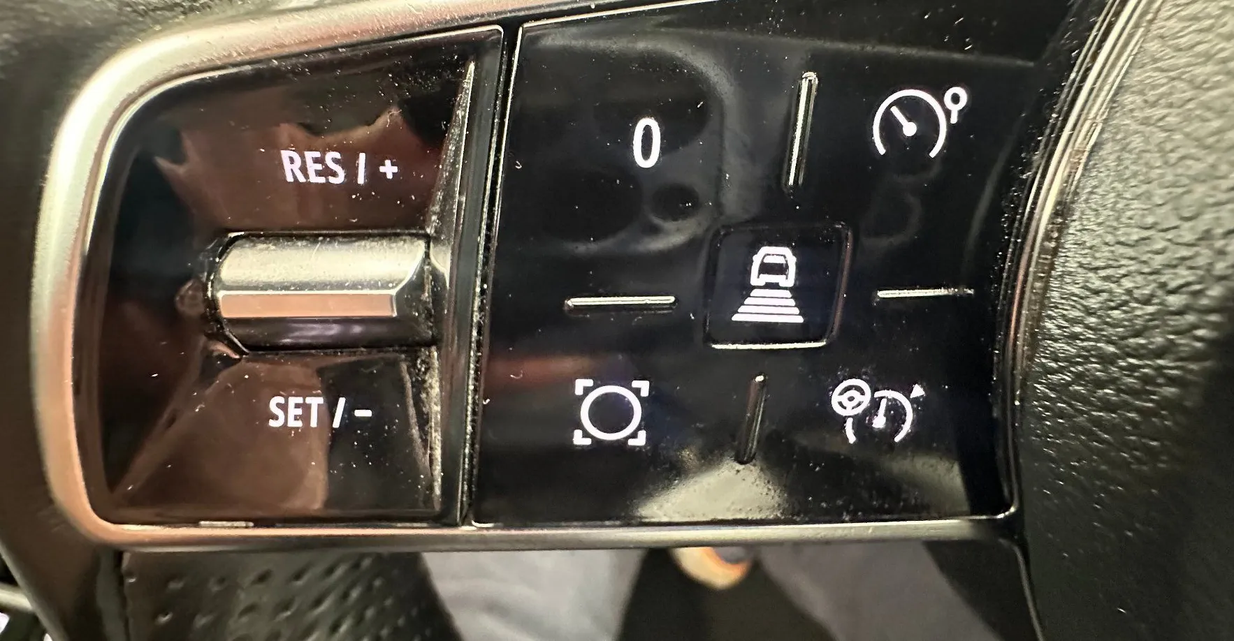 Zunanja slika - Renault Grand Espace - E-Tech full hybrid 200 Iconic.USNJE.KAMERA.7 SEDEŽ - 13