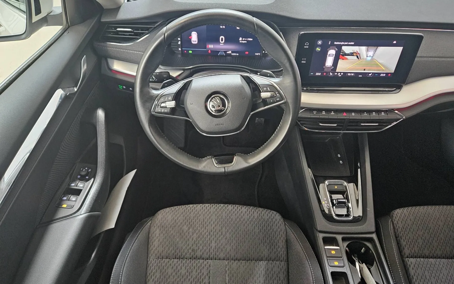 Notranja slika - Škoda Octavia - Combi 2.0 TDI Style DSG... - 10