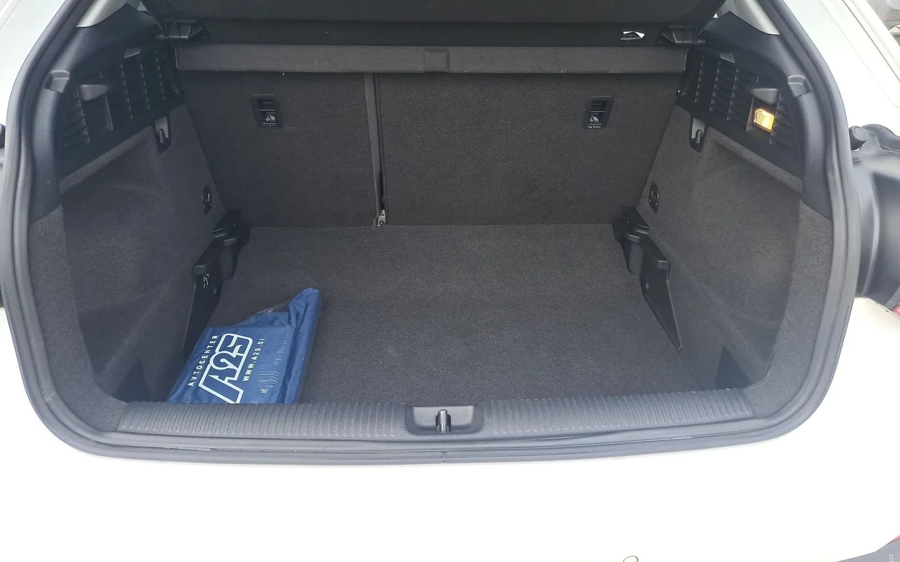 Notranja slika - Audi Q2 - 30 TDI S tronic... - 12