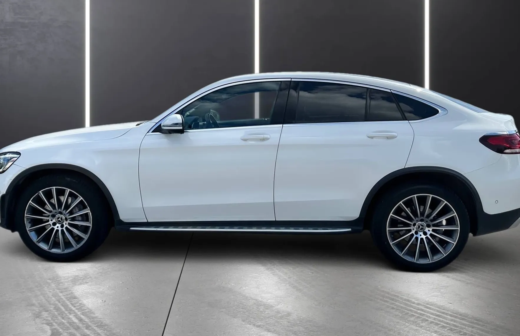 Zunanja slika - Mercedes-Benz GLC-Razred - GLC coupe 220d 4MATIC AMG LINE LED RADAR KAM 360 USNJE NAVI - 4