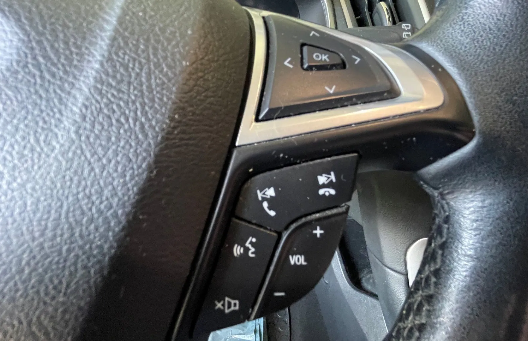 Zunanja slika - Ford S-MAX - 2.0 TDCi  Powershift NAVI.PDC.KAMERA.OGR.SEDEŽ - 12