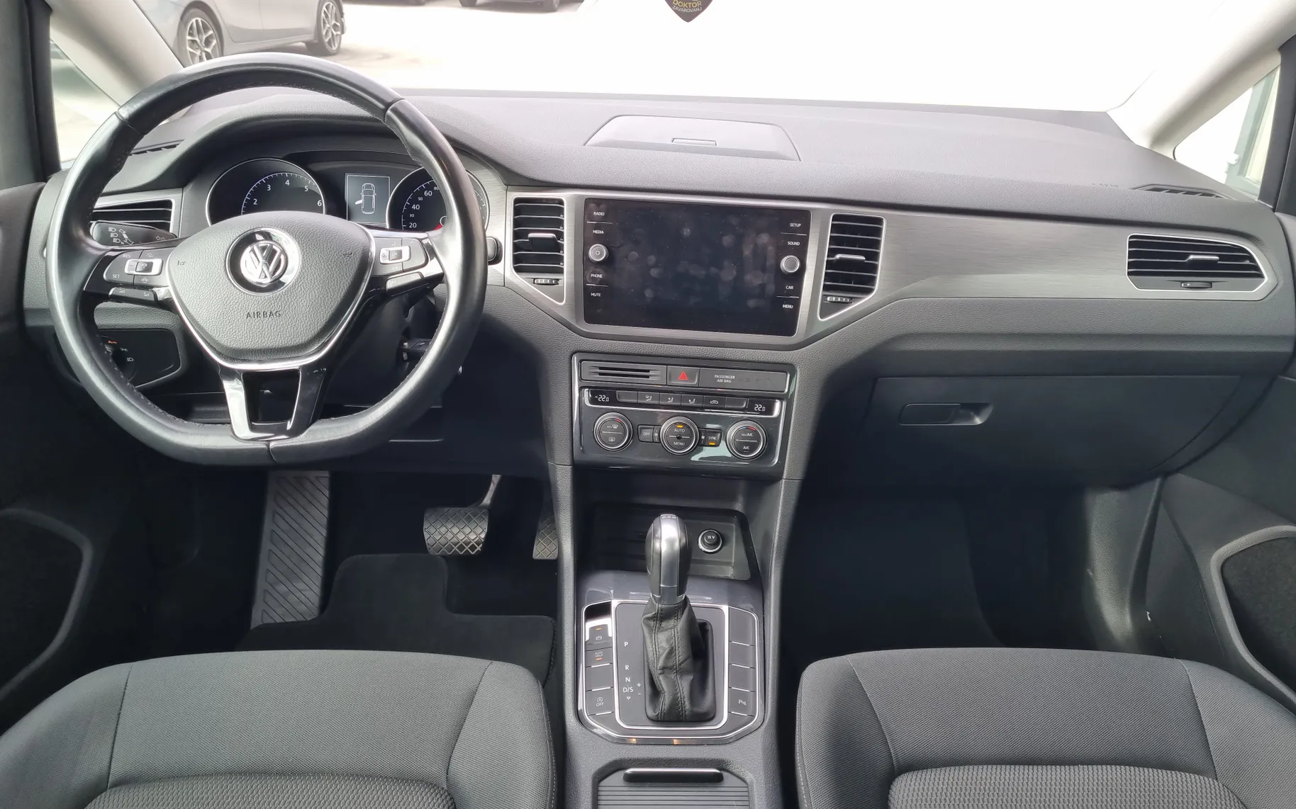 Zunanja slika - Volkswagen Golf - 1.5 TSI  Comfortline DSG 94681 KM. KOT NON - 9