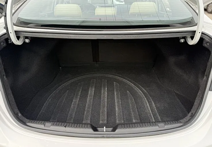 Zunanja slika - Hyundai Elantra - 1.6 CVVT LIFE - 1. LASTNIK - SLO - GR. SED. - - 9