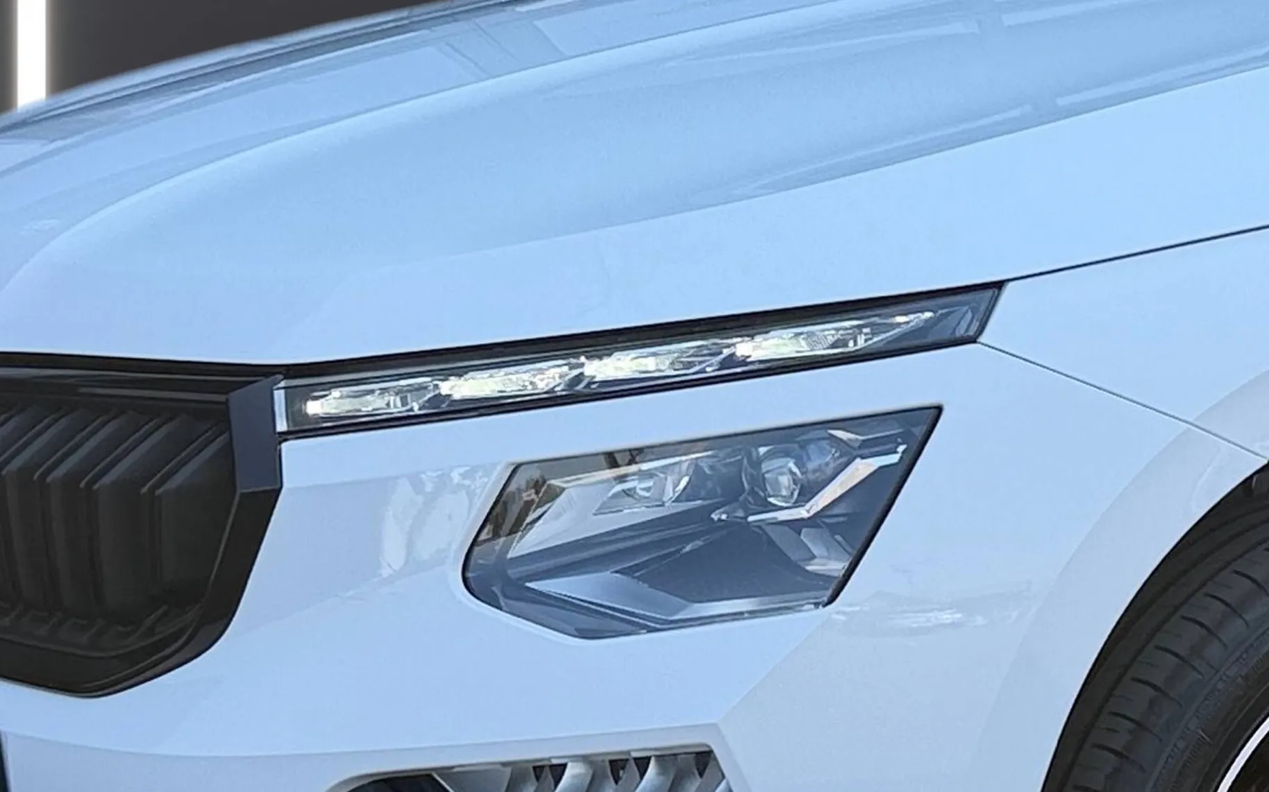 Zunanja slika - Škoda Kamiq - 1.0 TSI Monte Carlo DSG... - 4