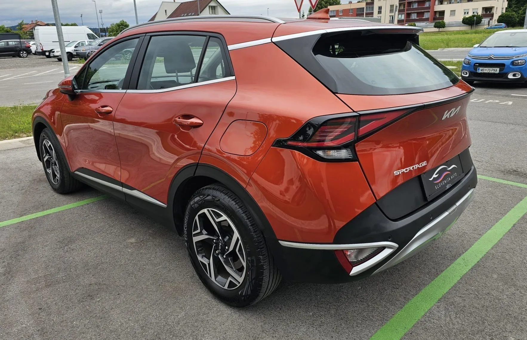 Zunanja slika - KIA Sportage - 1.6CRDi StyleDCT|fuLED|AC|kamera|NAVI|ASSIS|63tKM - 6
