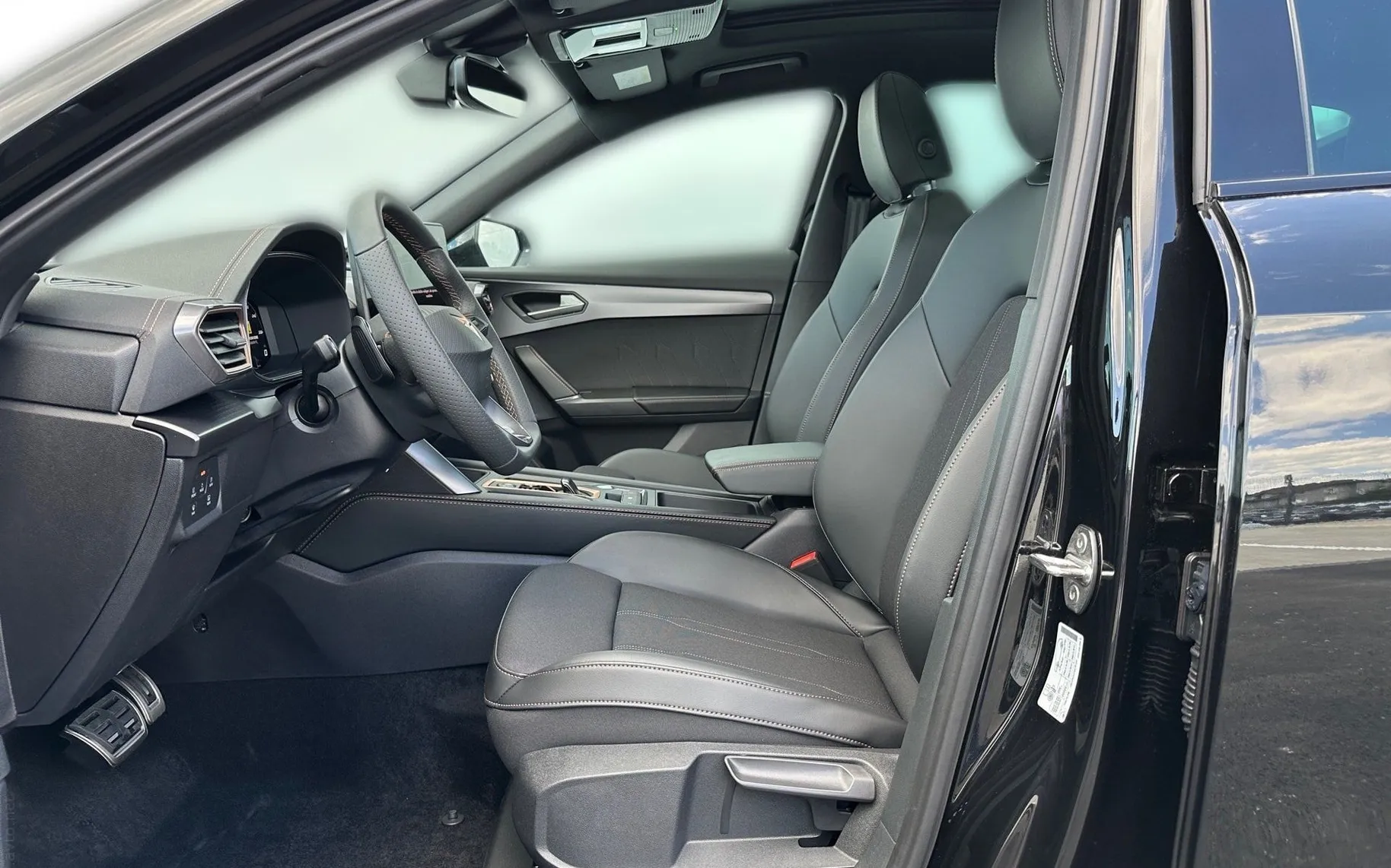 Notranja slika - Cupra Formentor - 1.5 eTSI Impulse DSG... - 7