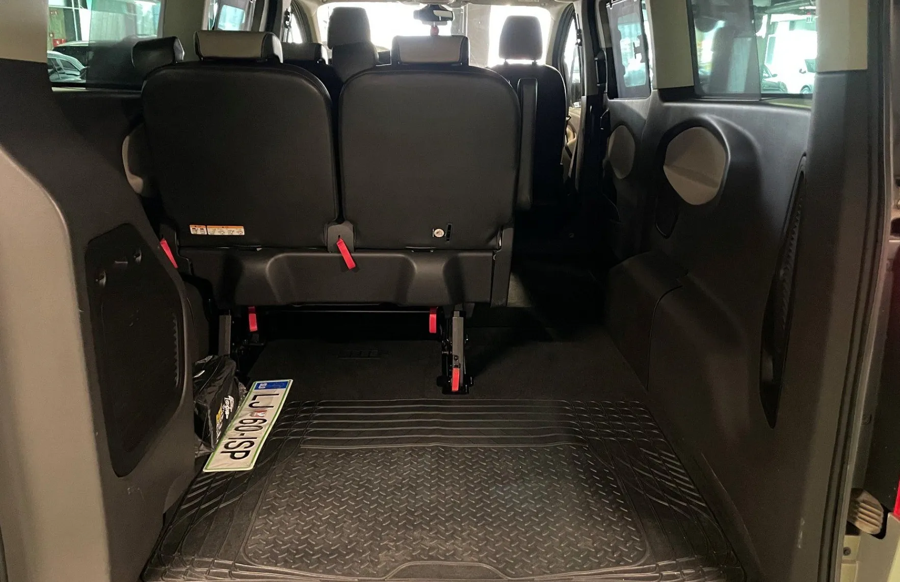Zunanja slika - Ford Transit Custom - KOMBI 2.2 TDCi 6. SEDEŽEV 92 KW - 19