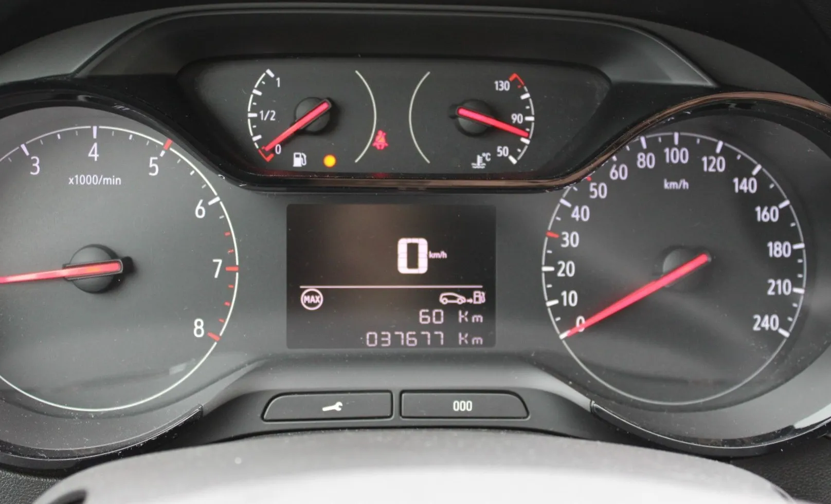 Zunanja slika - Opel Crossland - 1.2 61KW EDITION-LED ŽAROMETI-PDC-37.000 KM - 19