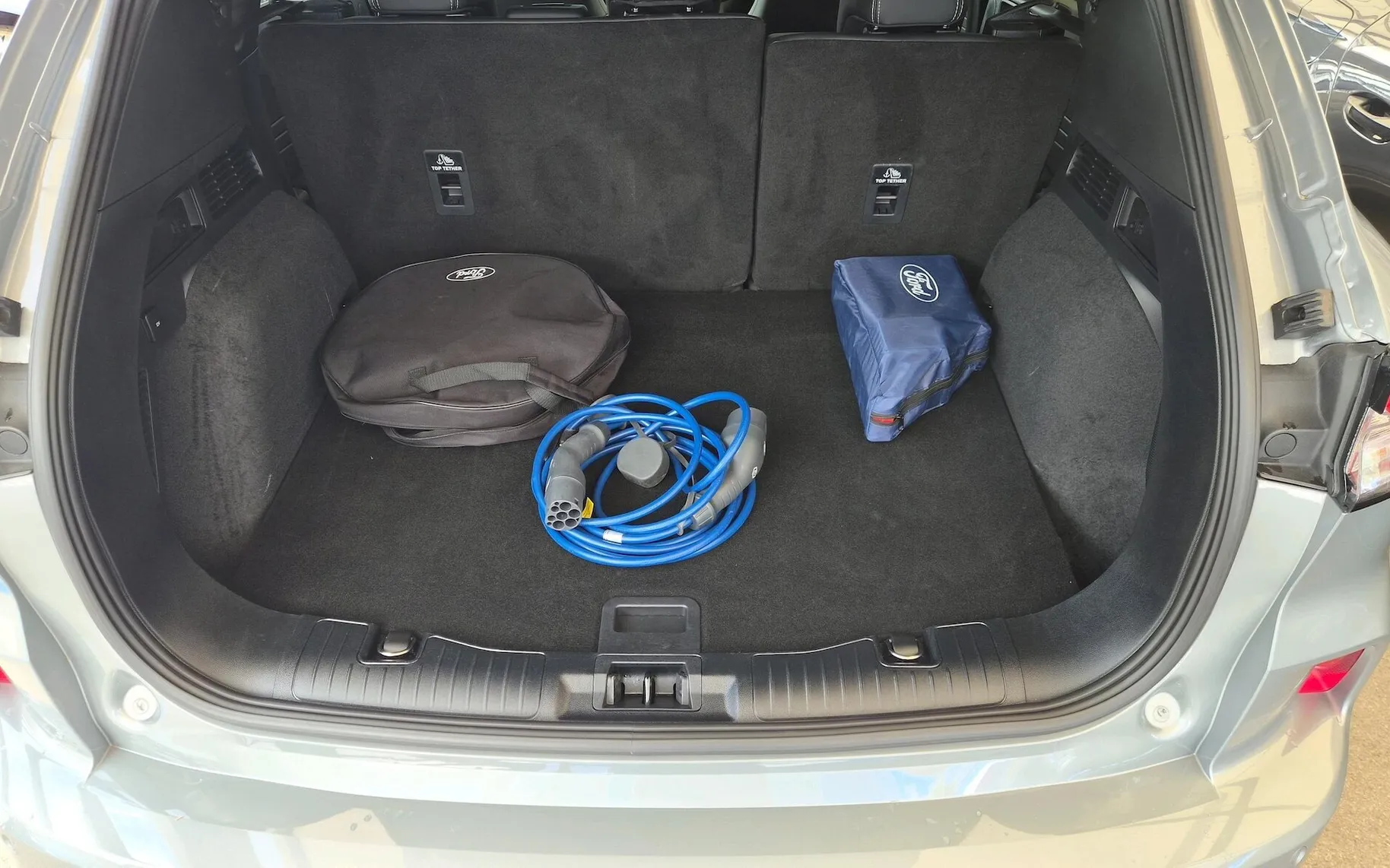 Zunanja slika - Ford Kuga - 2.5 Duratec PHEV Vignale AVT.-SLO-USNJE-HEAD-UP - 9