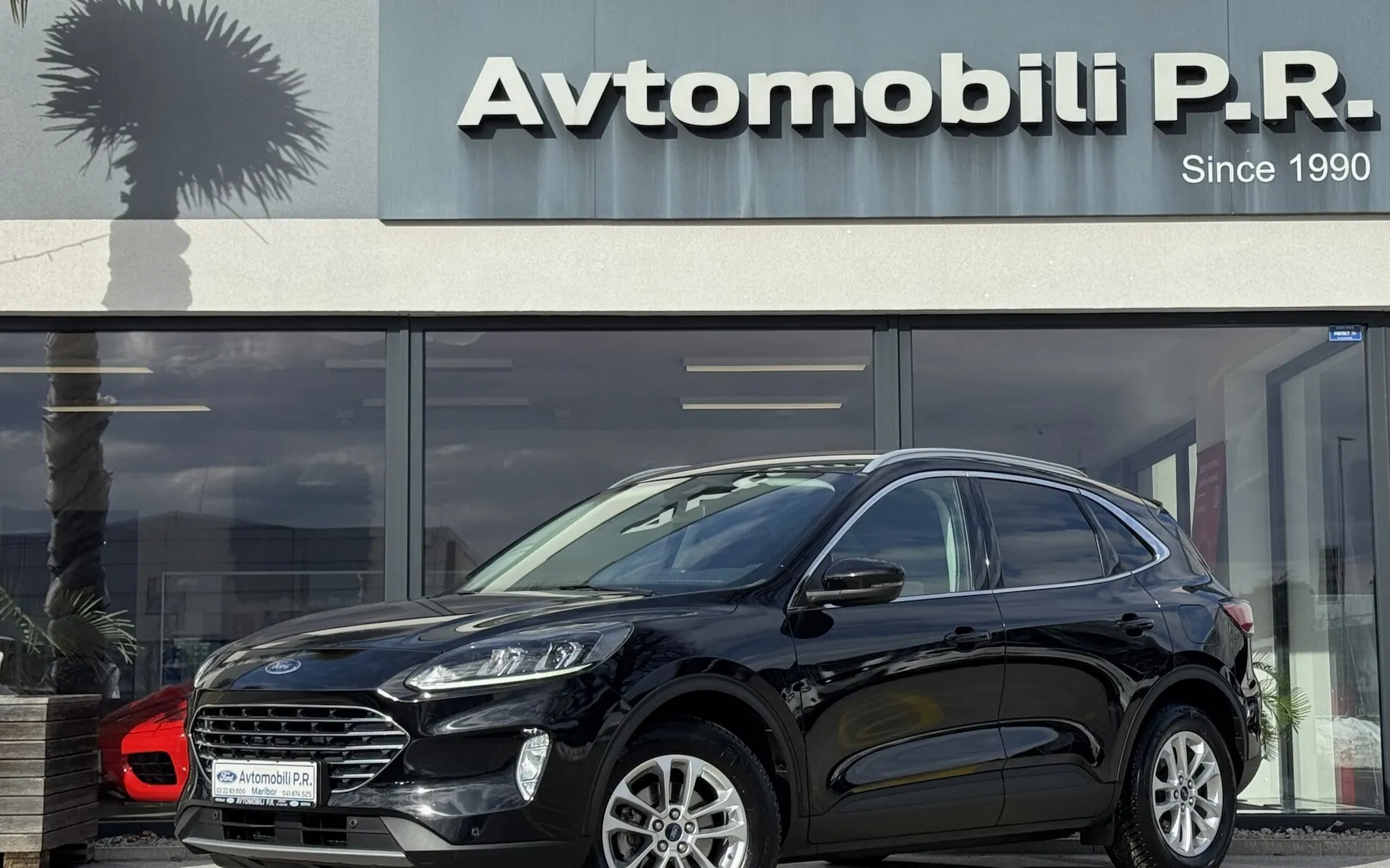 Zunanja slika - Ford Kuga - Titanium 1.5 EcoBoost 150KM SLO 1.LASTNIIK ODLIČNA - 1