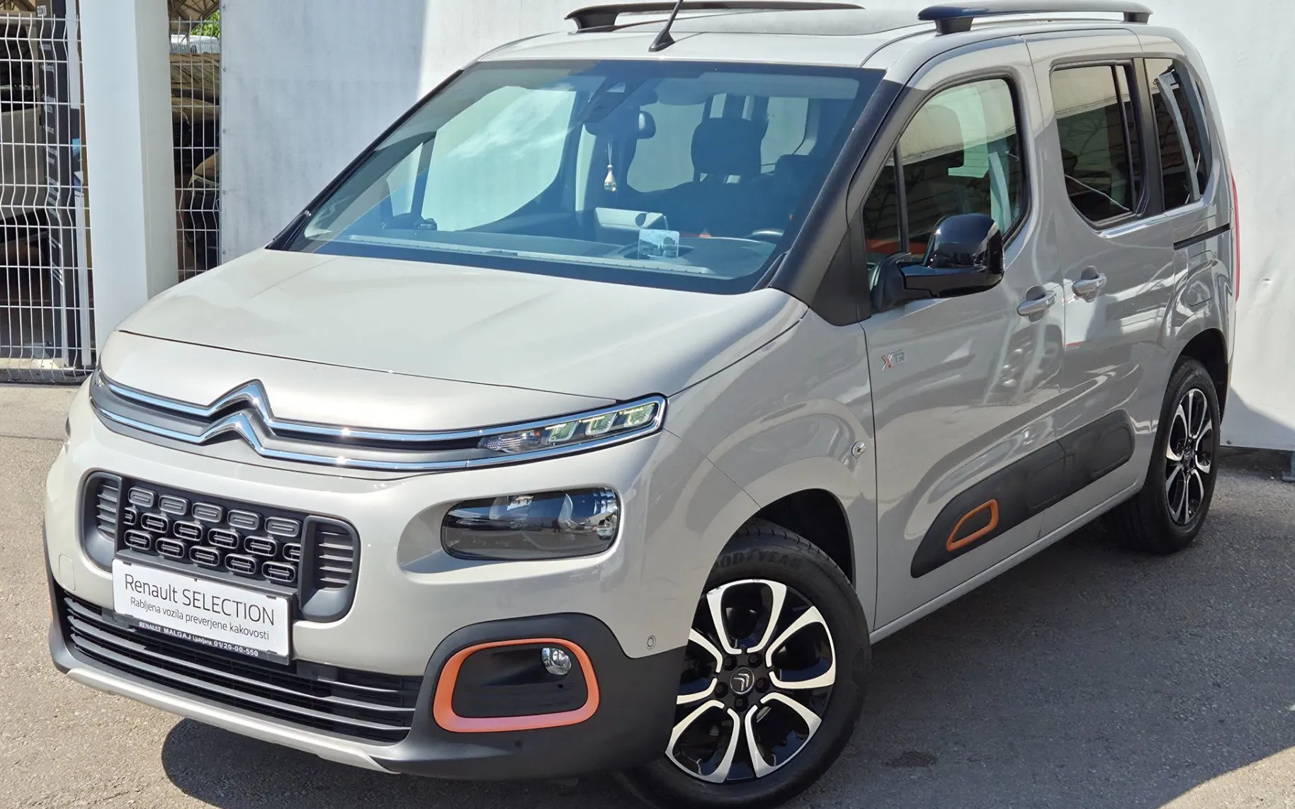 Zunanja slika - Citroën Berlingo - 1.5 BlueHDi 130 XTR 1.LASTNIK SLO. POREKLO - 1