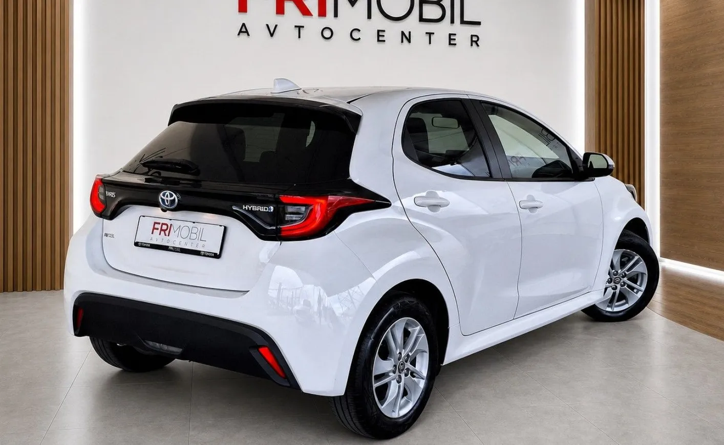 Zunanja slika - Toyota Yaris - 1.5 VVT-i hibrid Sol MY22 E-CVT - 3
