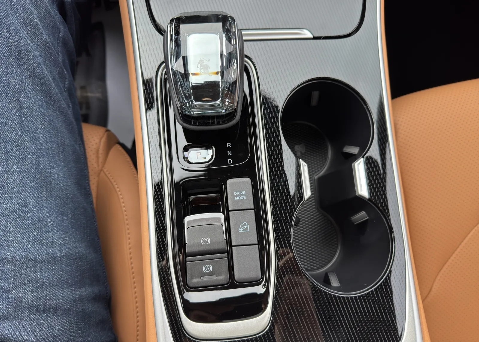 Zunanja slika - Forthing T5 Evo EV - FRIDAY 64.4kWh + PANORAMA + DAB + RADAR + BLISS + - 12