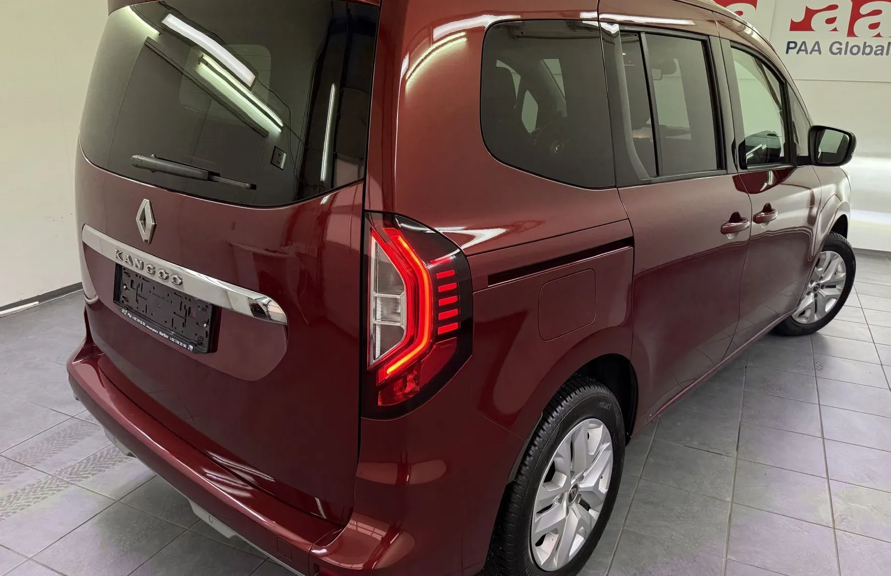 Zunanja slika - Renault Kangoo - 1.3 TCe 100 Edition One.USNJE.NAVI.KAMERA.BENCIN - 6